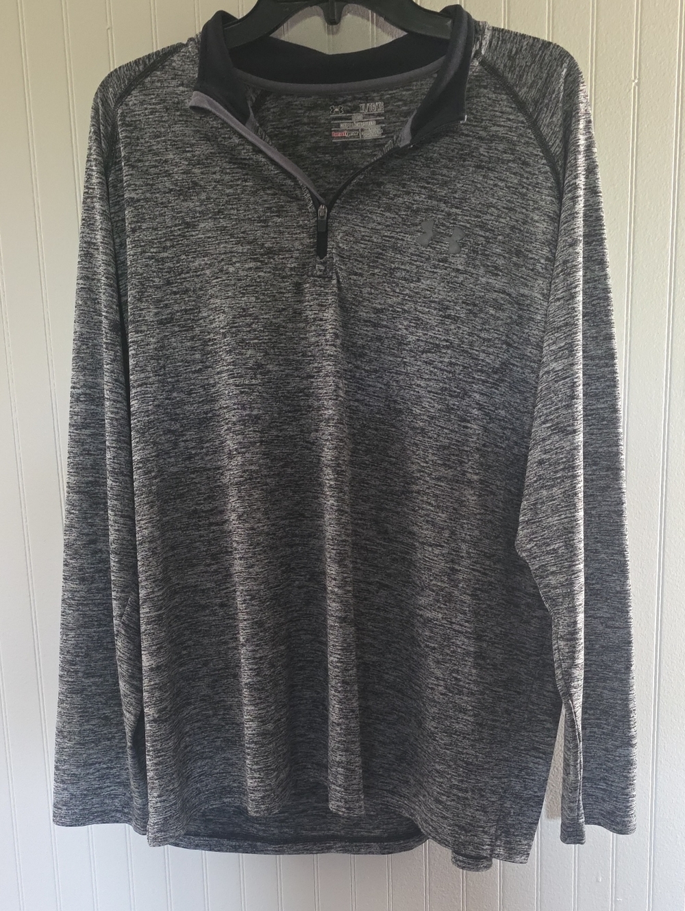 Under Armour Men’s Grey Heather Quarter-Zip Pullover